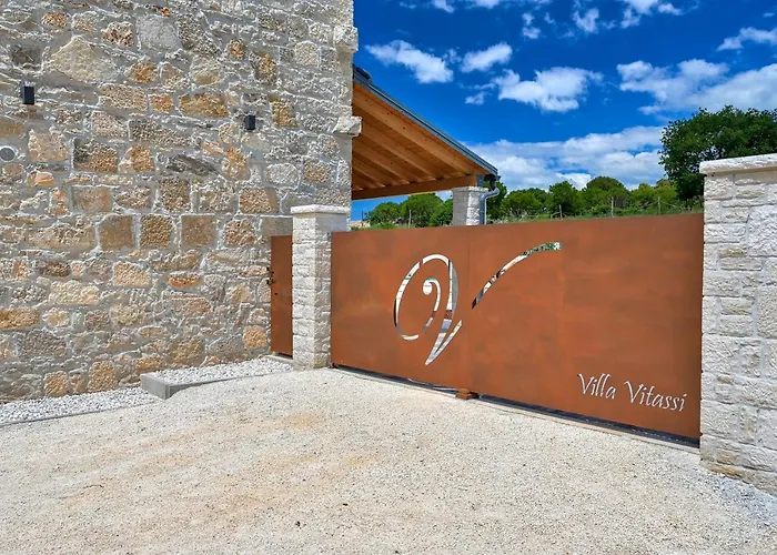Vitassi Vila *