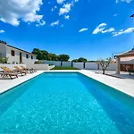 Vitassi Villa Pula