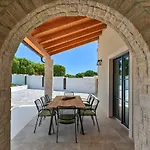 Vitassi Villa